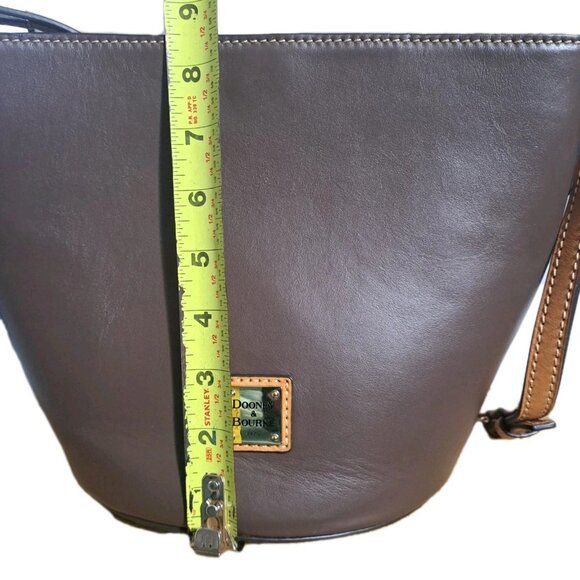 Dooney and Bourke O Ring Hobo Brown Nubuck Leather Bag Magnetic Closure Lined - Picture 13 of 16